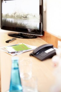 fernseher-telefon-hotel-burgemeier